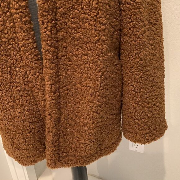 Max Studio Faux Fur Jacket - Picture 3 of 9